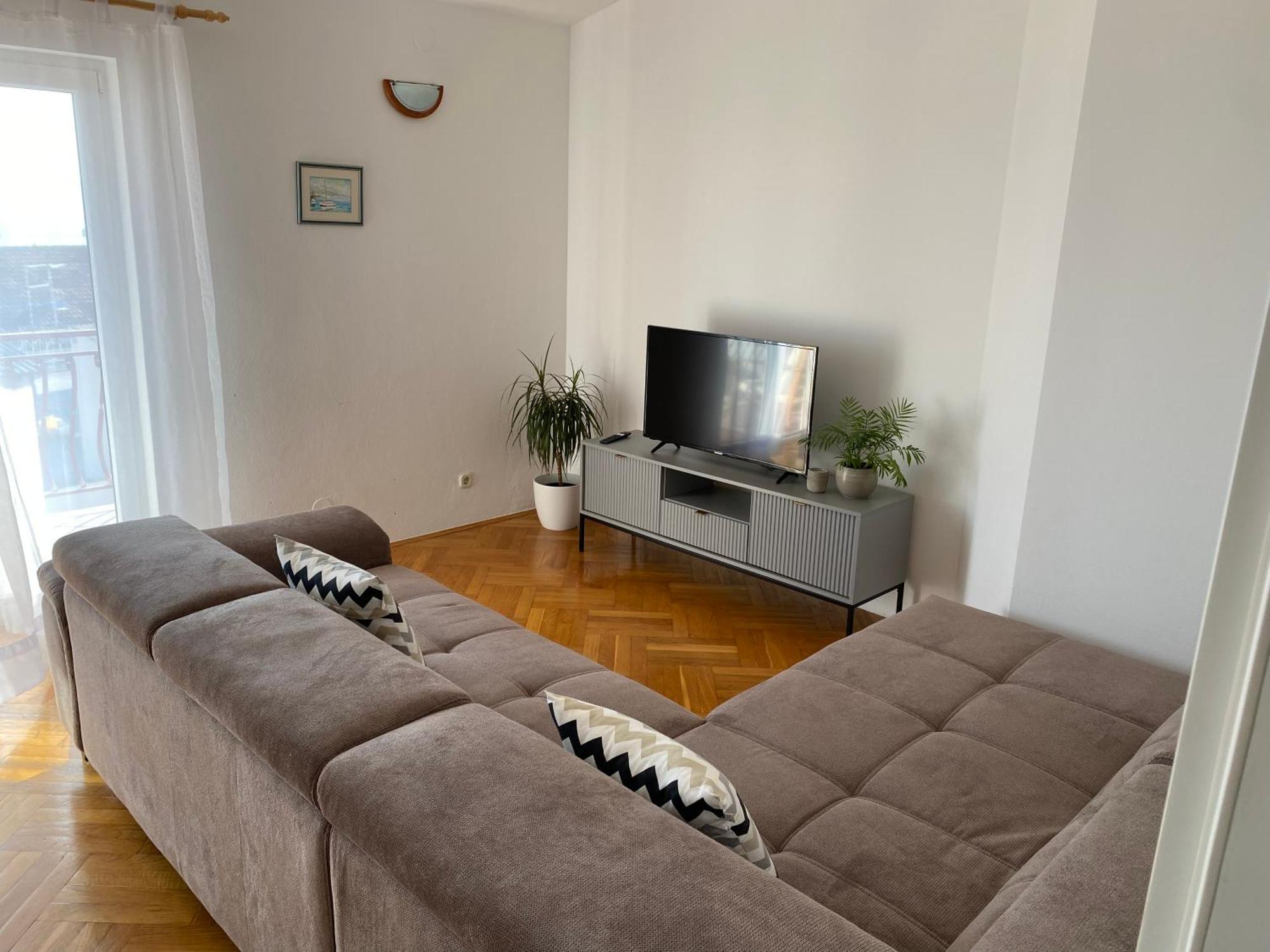 Apartmani Niks 마카르스카 외부 사진